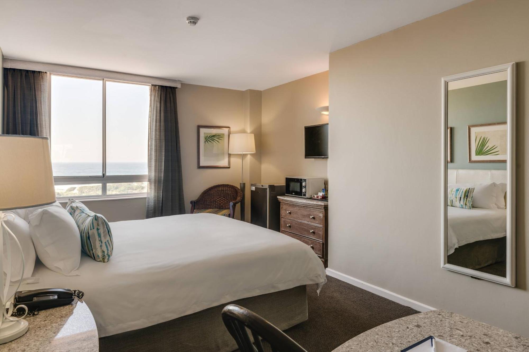 Protea Hotel By Marriott Karridene Beach امانزيمتوتي المظهر الخارجي الصورة