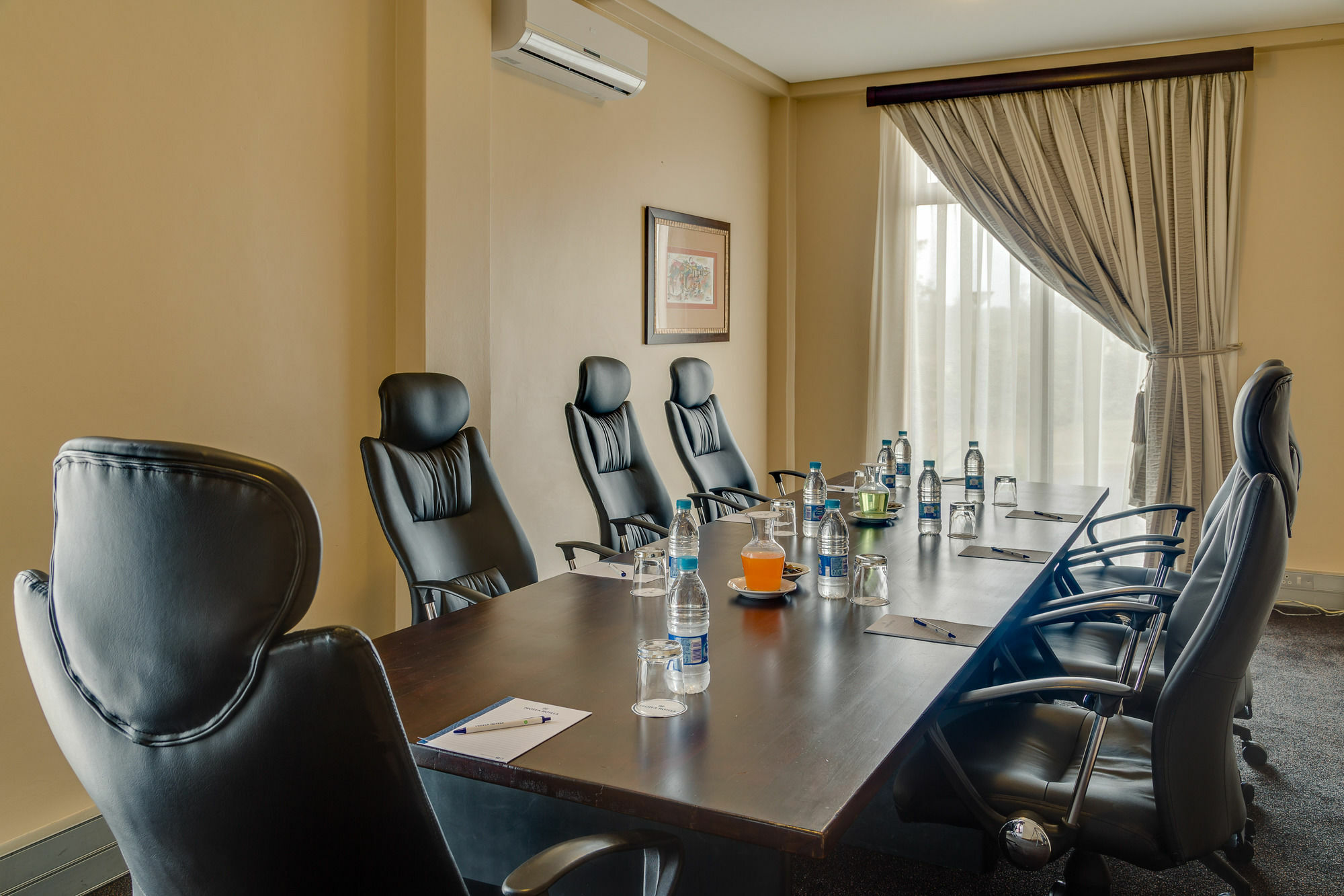 Protea Hotel By Marriott Karridene Beach امانزيمتوتي المظهر الخارجي الصورة