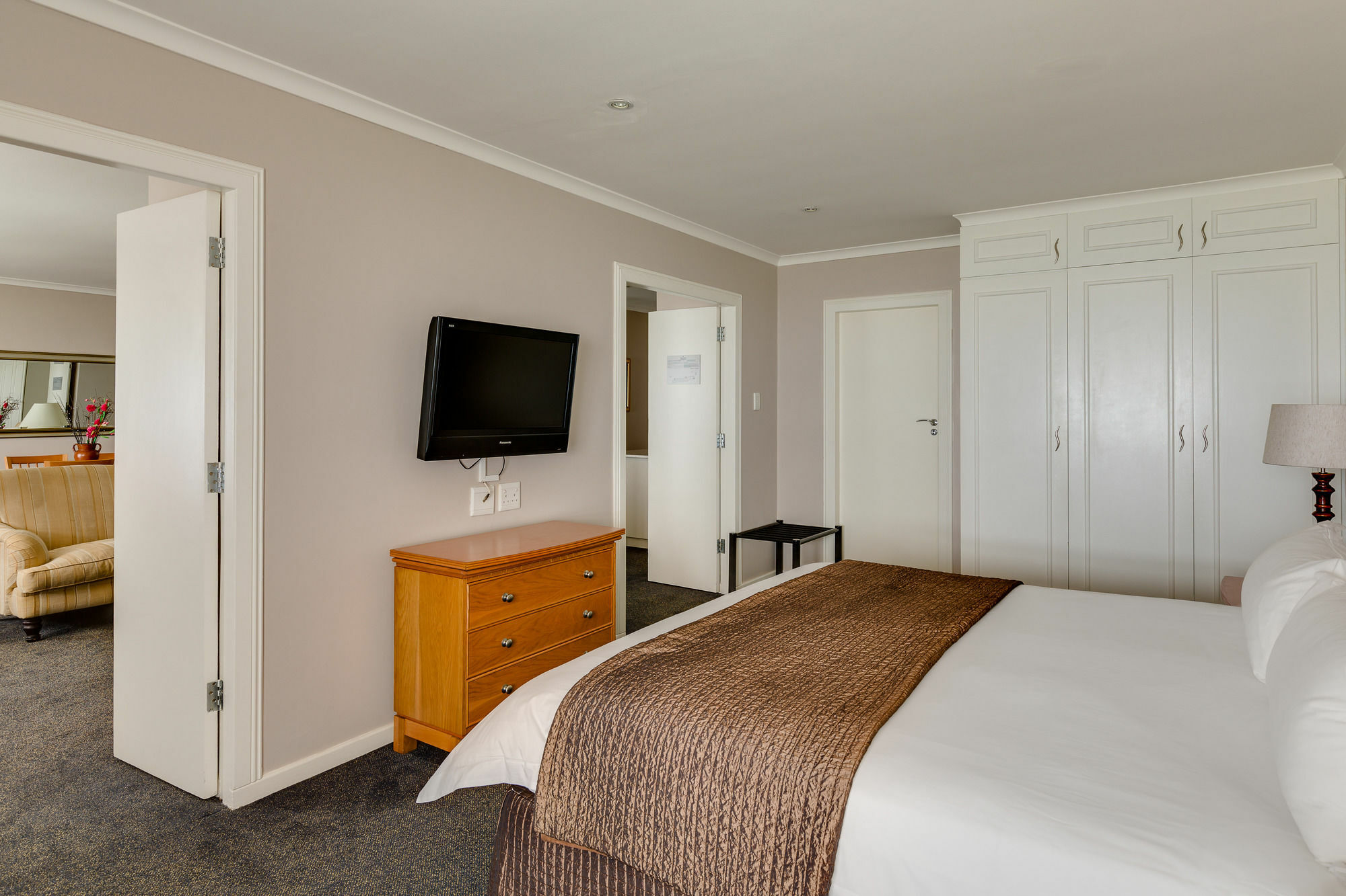 Protea Hotel By Marriott Karridene Beach امانزيمتوتي المظهر الخارجي الصورة