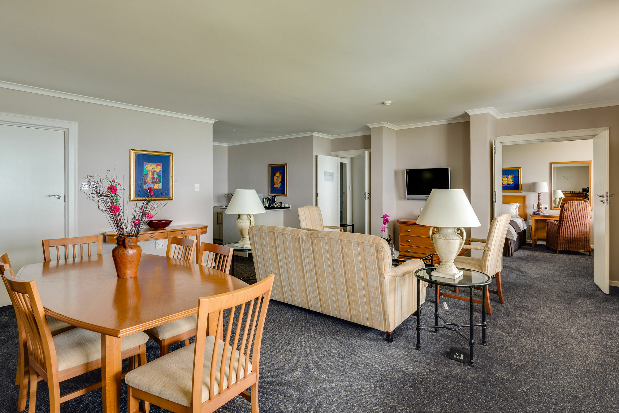 Protea Hotel By Marriott Karridene Beach امانزيمتوتي المظهر الخارجي الصورة